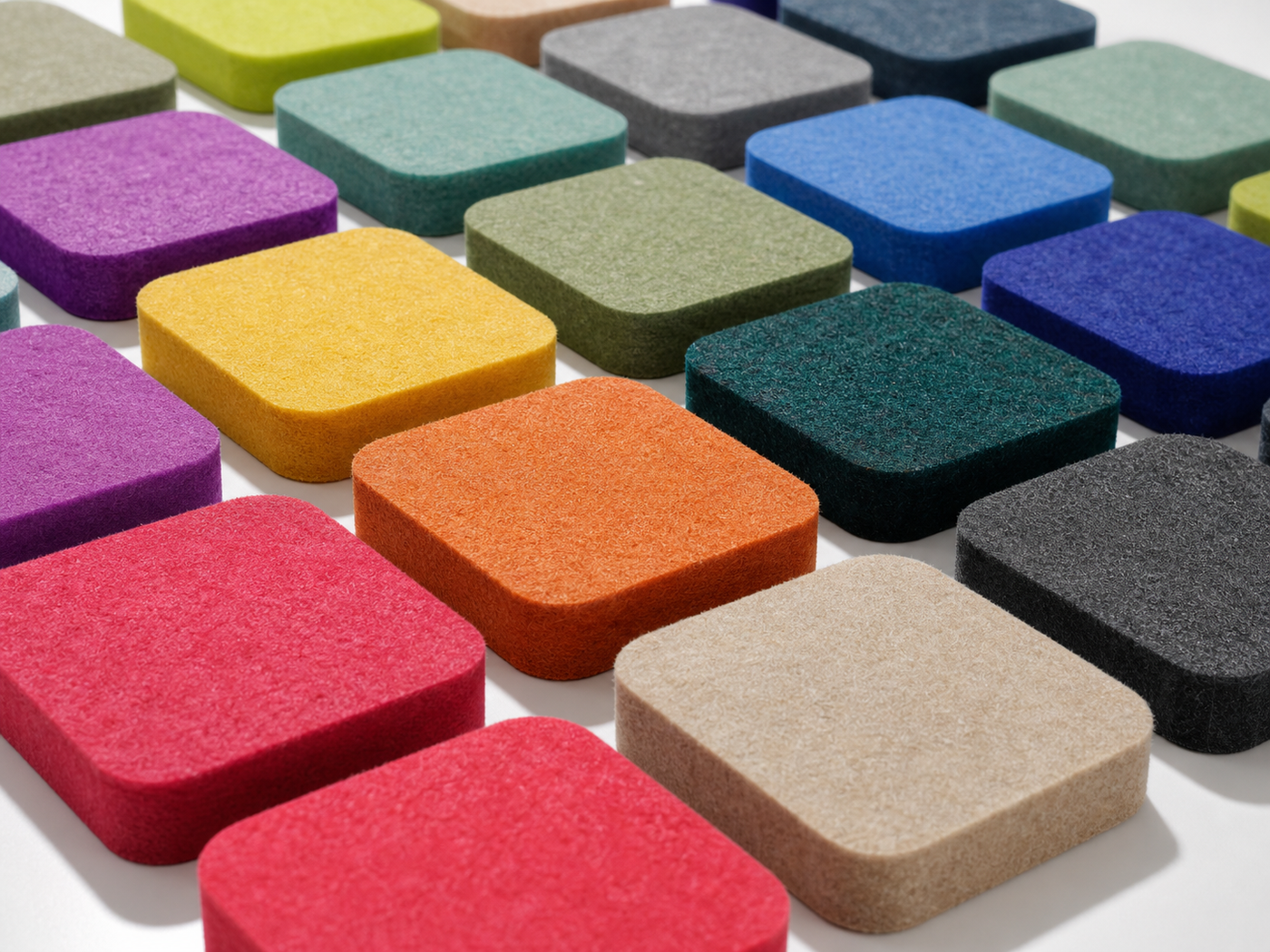How to choose office furniture for a growing team